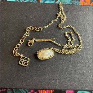Kendra Scott necklace
